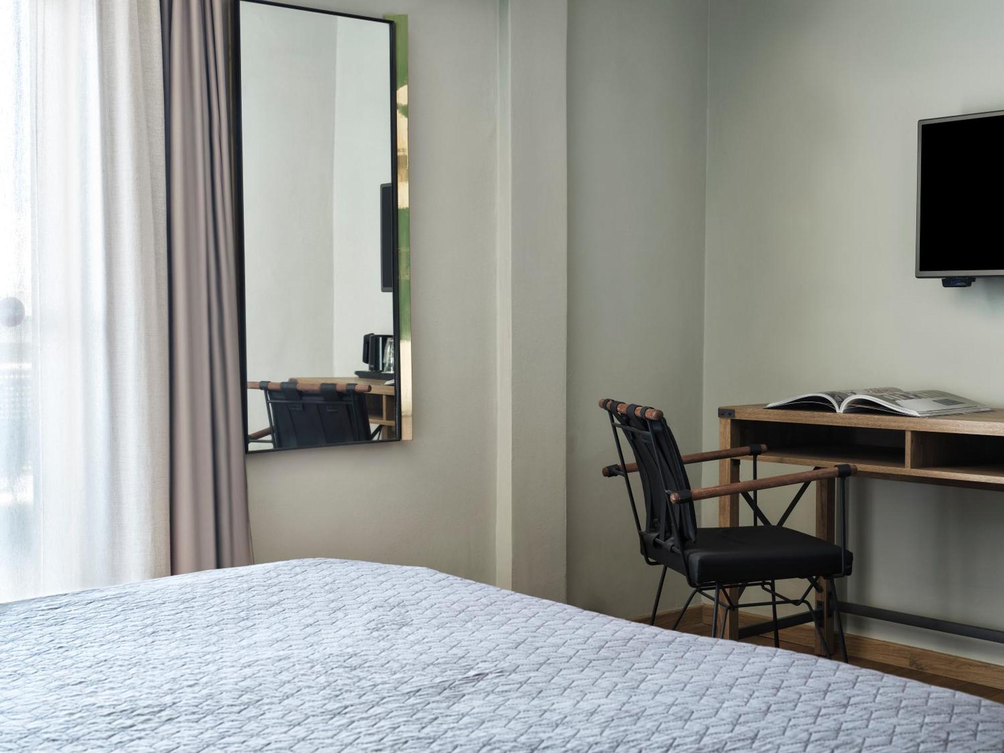 Candia Hotel 4*