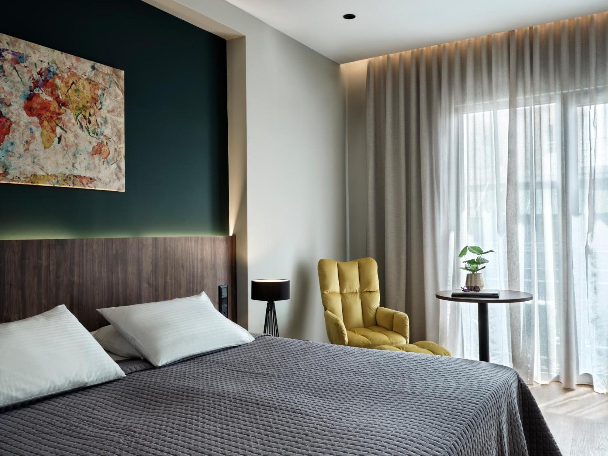 Hotel Candia 4*